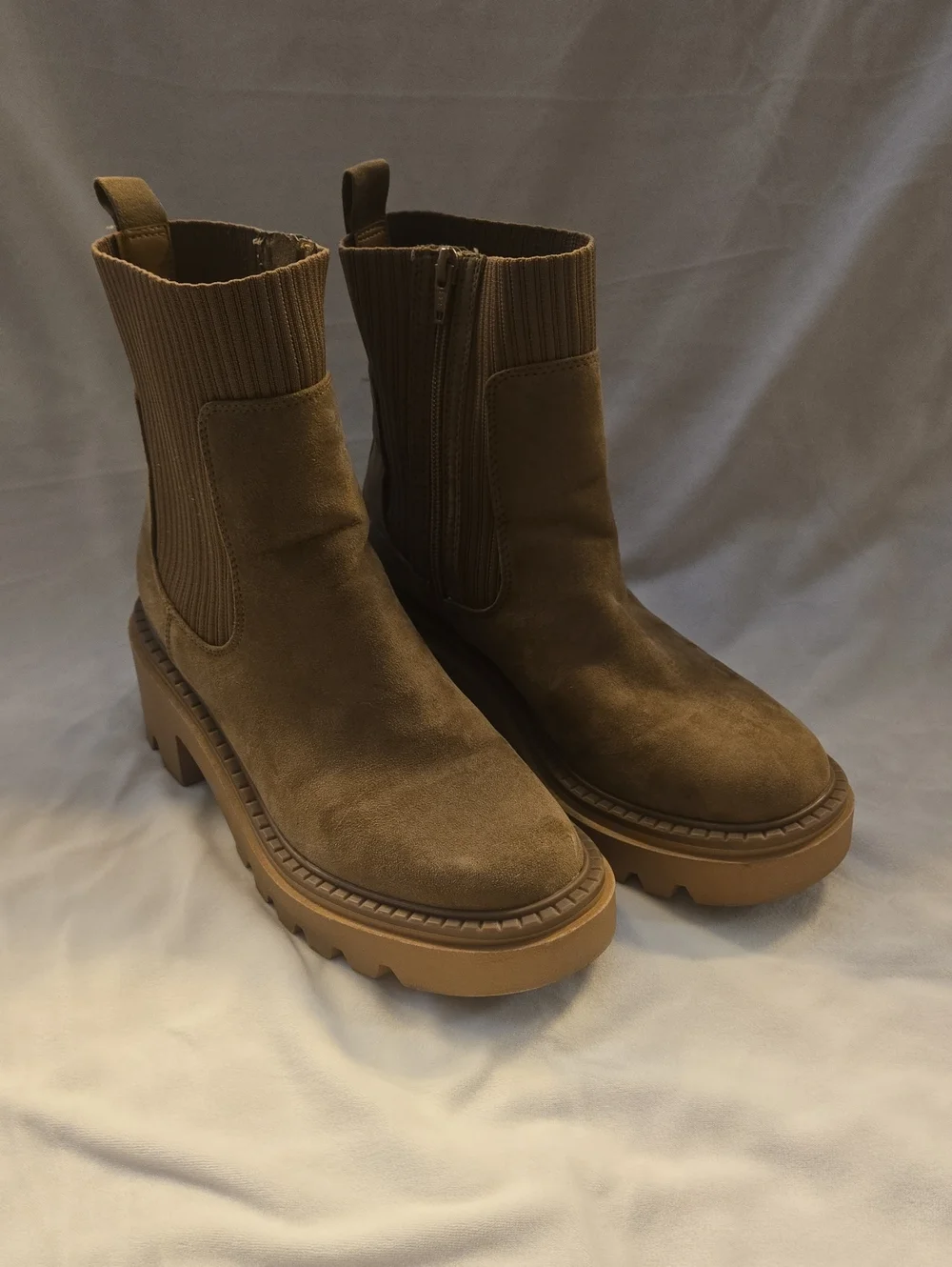 Women’s Chunky Chelsea Boot in Tan Brown - Suede Ankle Boot